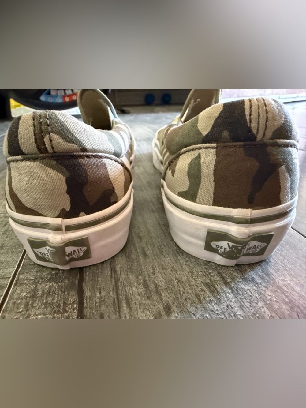 Vans Classic Slip-On Camo Sneakers - Woodland Camouflage - Women’s 7 / Men’s 5.5 - Picture 4 of 8